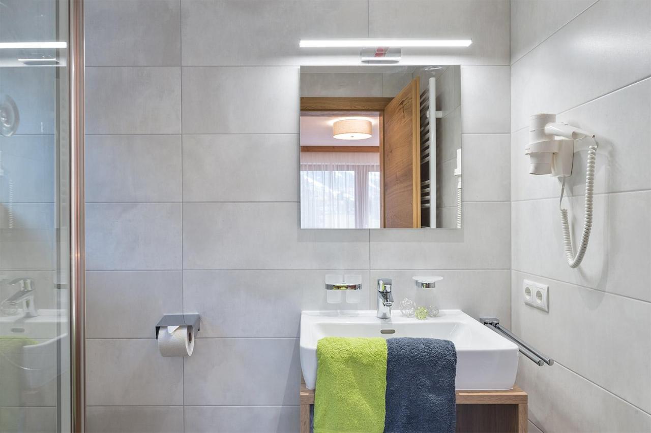 Alpenrose Appartements Burger Evelin 장크트안톤암아를베르크 외부 사진