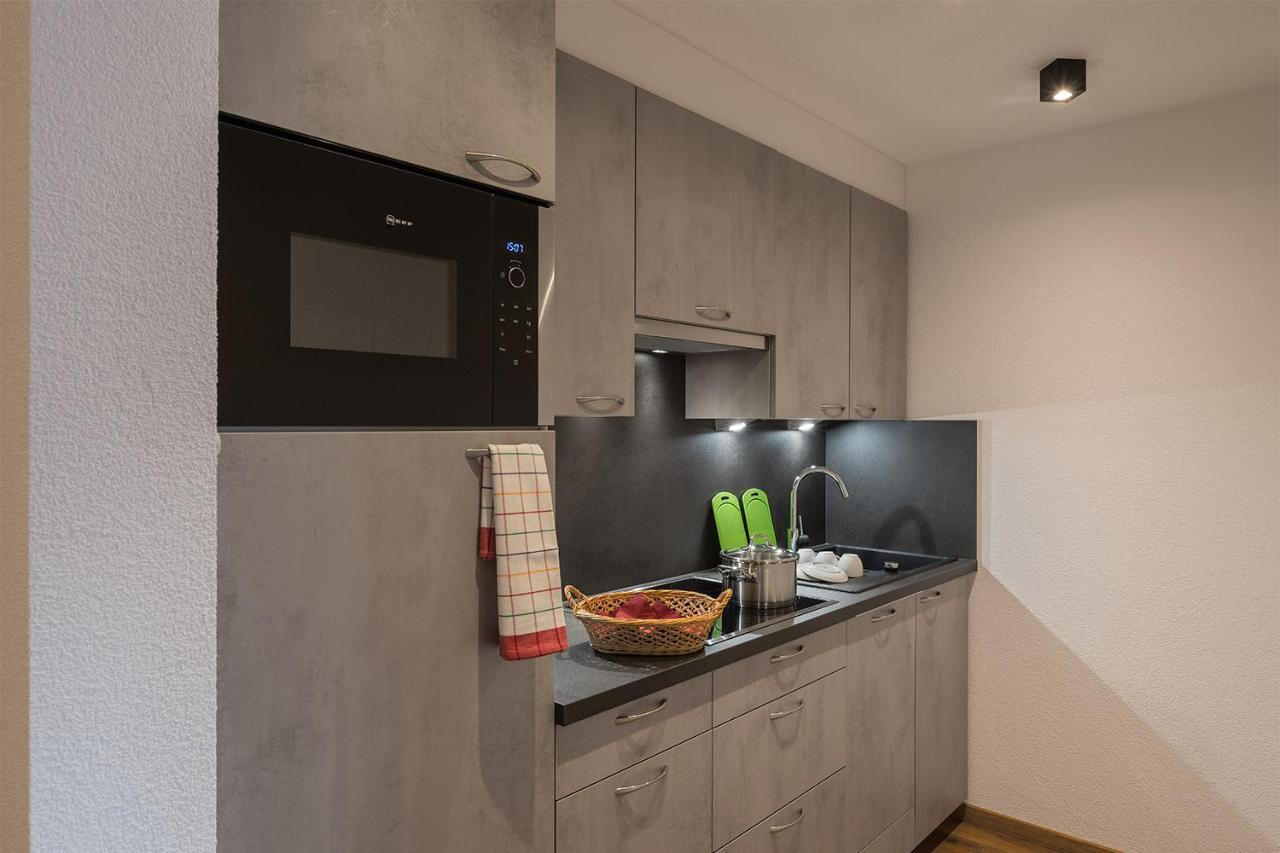 Alpenrose Appartements Burger Evelin 장크트안톤암아를베르크 외부 사진