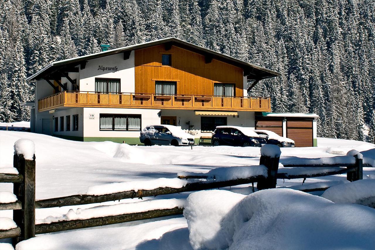 Alpenrose Appartements Burger Evelin 장크트안톤암아를베르크 외부 사진